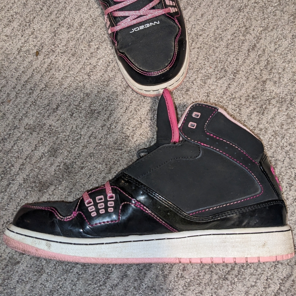 Girls Nike Air Jordans 1 Flight black/white/pink size: 6.5Y - Picture 6 of 11